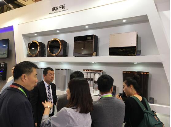 明升ms88净水机亮相2017年AWE 深耕健康用水领域1